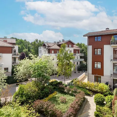 Neptun Park Spacious 3-bedroom By Renters Апартаменты Гданьск