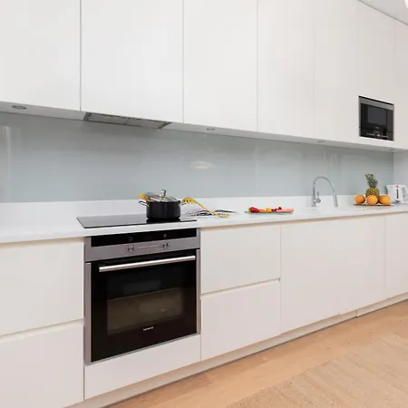 Neptun Park Spacious 3-bedroom By Renters