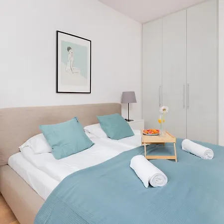 Apartment Neptun Park Spacious 3-bedroom By Renters *
