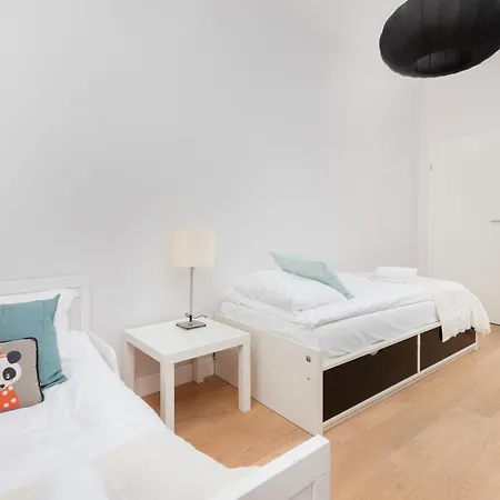 Neptun Park Spacious 3-bedroom By Renters *