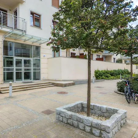 Neptun Park Spacious 3-bedroom By Renters Apartment *