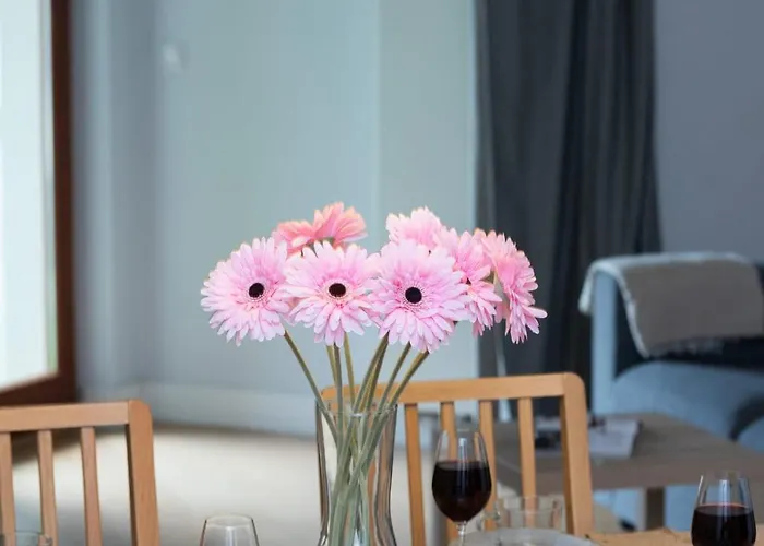 Neptun Park Spacious 3-bedroom By Renters Apartamento Gdansk