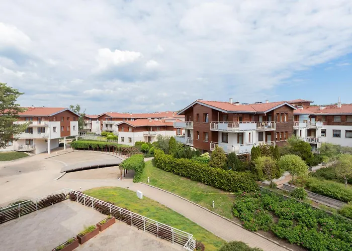 Neptun Park Spacious 3-bedroom By Renters Apartamento Gdansk