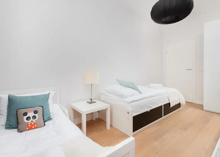 Neptun Park Spacious 3-bedroom By Renters *