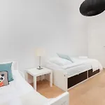 Neptun Park Spacious 3-bedroom By Renters *