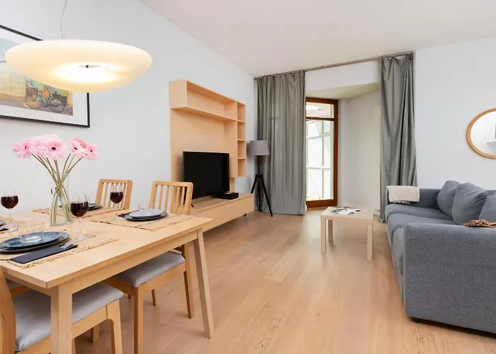 Διαμέρισμα Neptun Park Spacious 3-bedroom By Renters